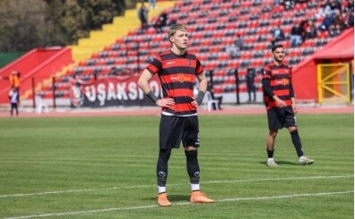 Uşakspor evinde yıkıldı
