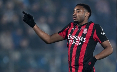 Milan, Como deplasman�nda kazand�: Rabiot'tan duble