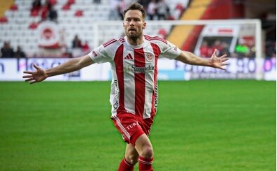 Antalyaspor, 10 kişilik Eyüpspor'a karşı ikinci yarı açıldı!