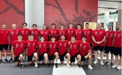 U18 Erkek Sutopu Milli Tak�m� nama�lup lider