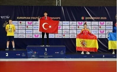 Milli masa tenisçi Görkem Öçal 15 yaş altında Avrupa şampiyonu oldu