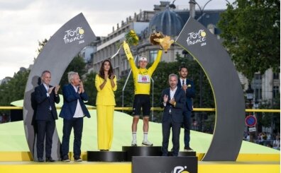 Tadej Pogacar, Tour de France'ta be�inci kez �ampiyon
