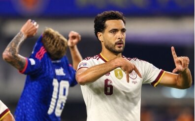 Mikel Merino parlad�, �spanya iki golle kazand�