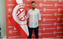 Hakan Özmert, 1 yıl daha Antalyaspor'da